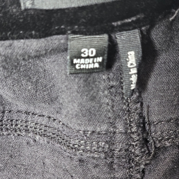 PAIGE Hoxton Velvet Ankle Skinny leg Jeans in Black Size 30 EUC - Picture 7 of 13